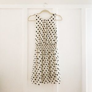 White dress w/ black polka dots